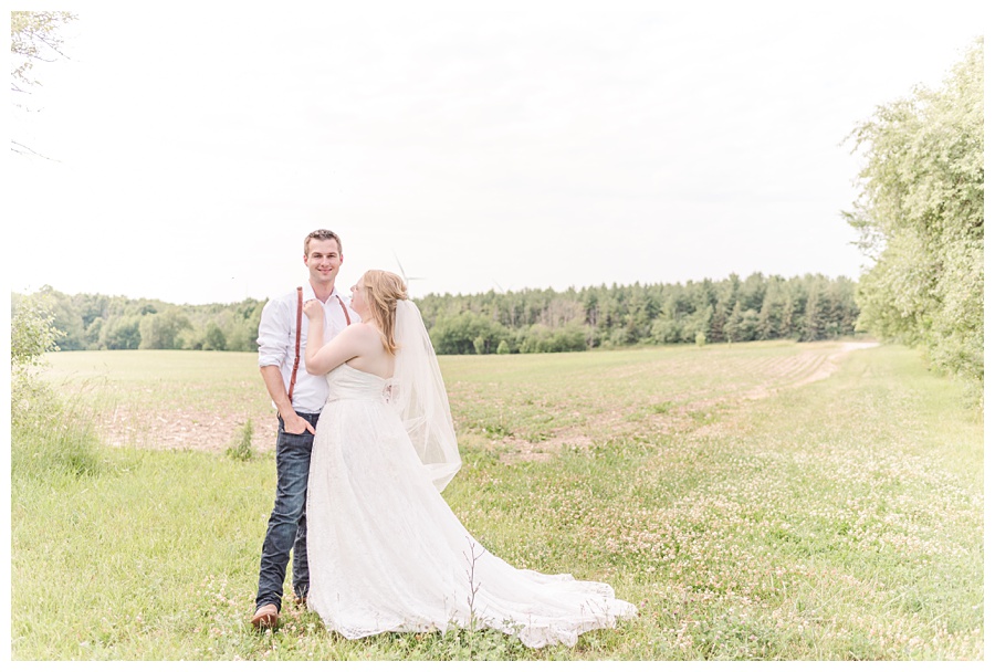 Aiden Laurette Photography | Ontario Wedding Photography | Bride and groom Portraits