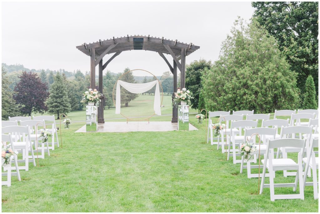Aiden Laurette Photography | Ontario Wedding Photographer | St Mary's Gold Course Wedding | Wedding Ceremony