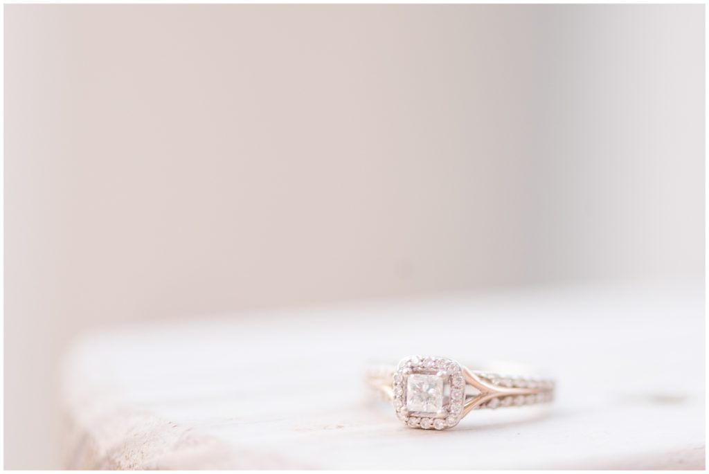 Aiden Laurette Photography | Ontario Wedding Photographer | Engagement photos | Couples Photography | Ring Photo