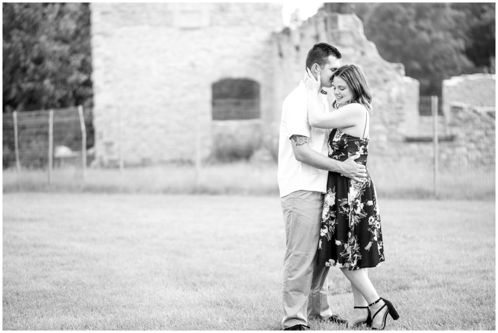 Aiden Laurette Photography | Ontario Wedding Photography | Engagement photography | Rockwood Conservation Area Couple Photoshoot