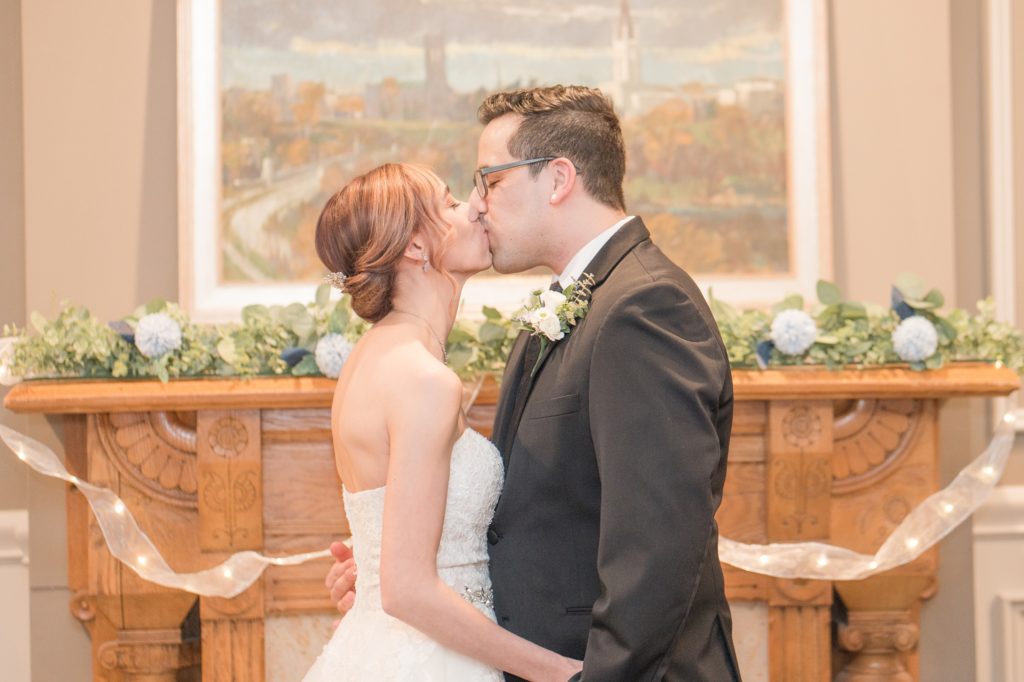 Ontario wedding photographer | The London Club Wedding |Ceremony