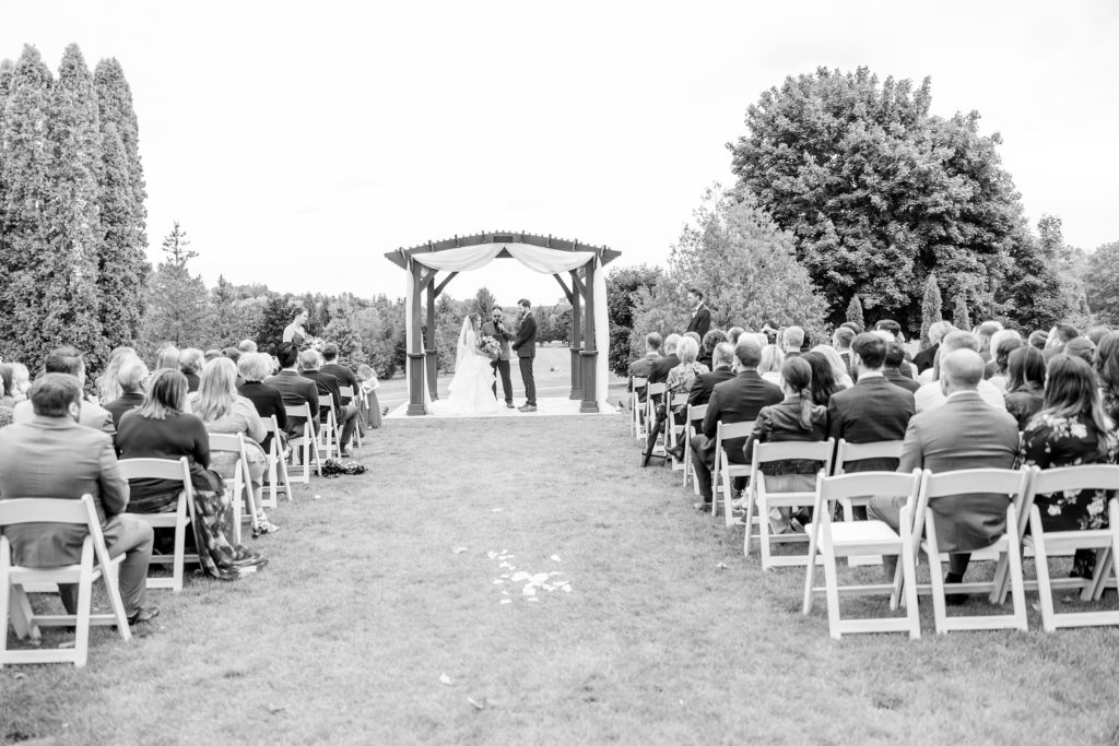 Aiden Laurette Photography | wedding ceremony at st marys golf and country club