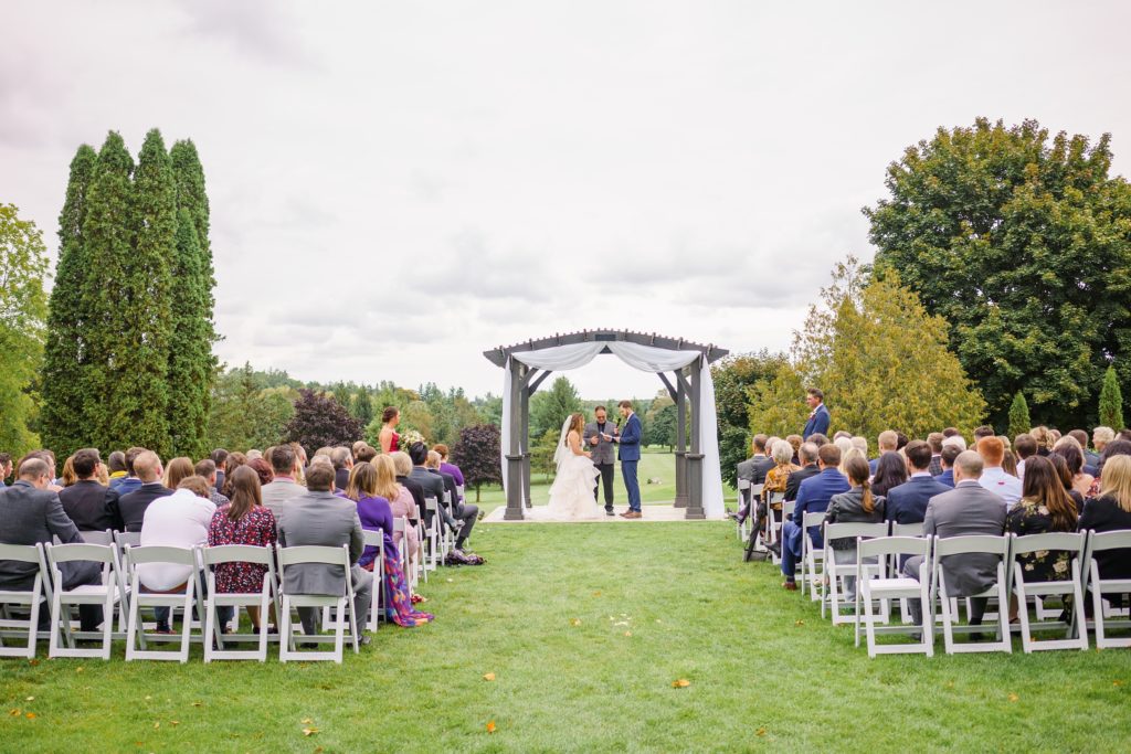 Aiden Laurette Photography | wedding ceremony at st marys golf and country club