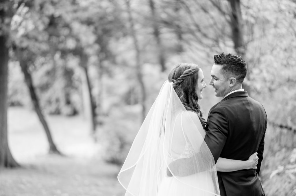 Aiden Laurette Photography | bride and grooms first look grand bend ontario