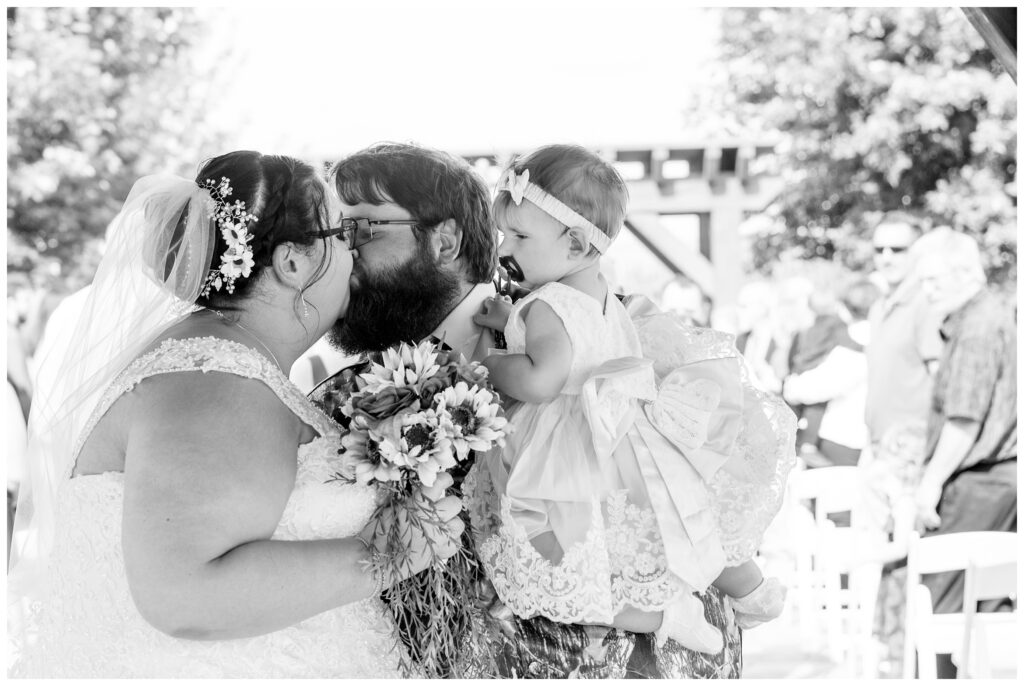 Maple Lane Haven WeddingDay | Ontario Wedding Photographer | Wedding Ceremony