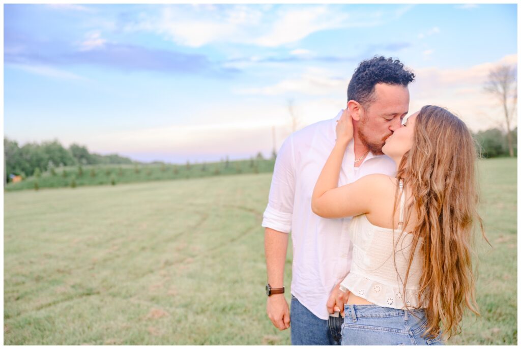 Aiden Laurette Photography | A dreamy engagement session at goderich beach