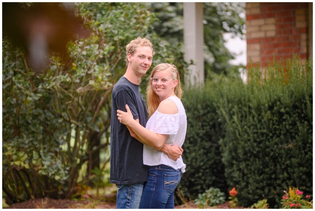 Aiden Laurette Photography | couple poses 