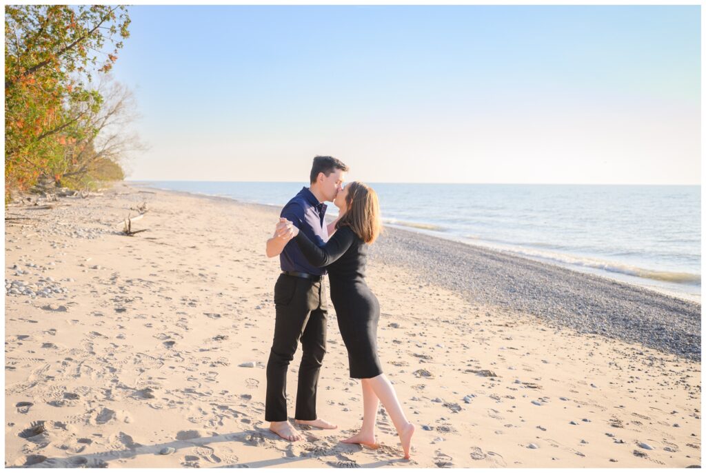 Aiden Laurette Photography | couple poses on beach